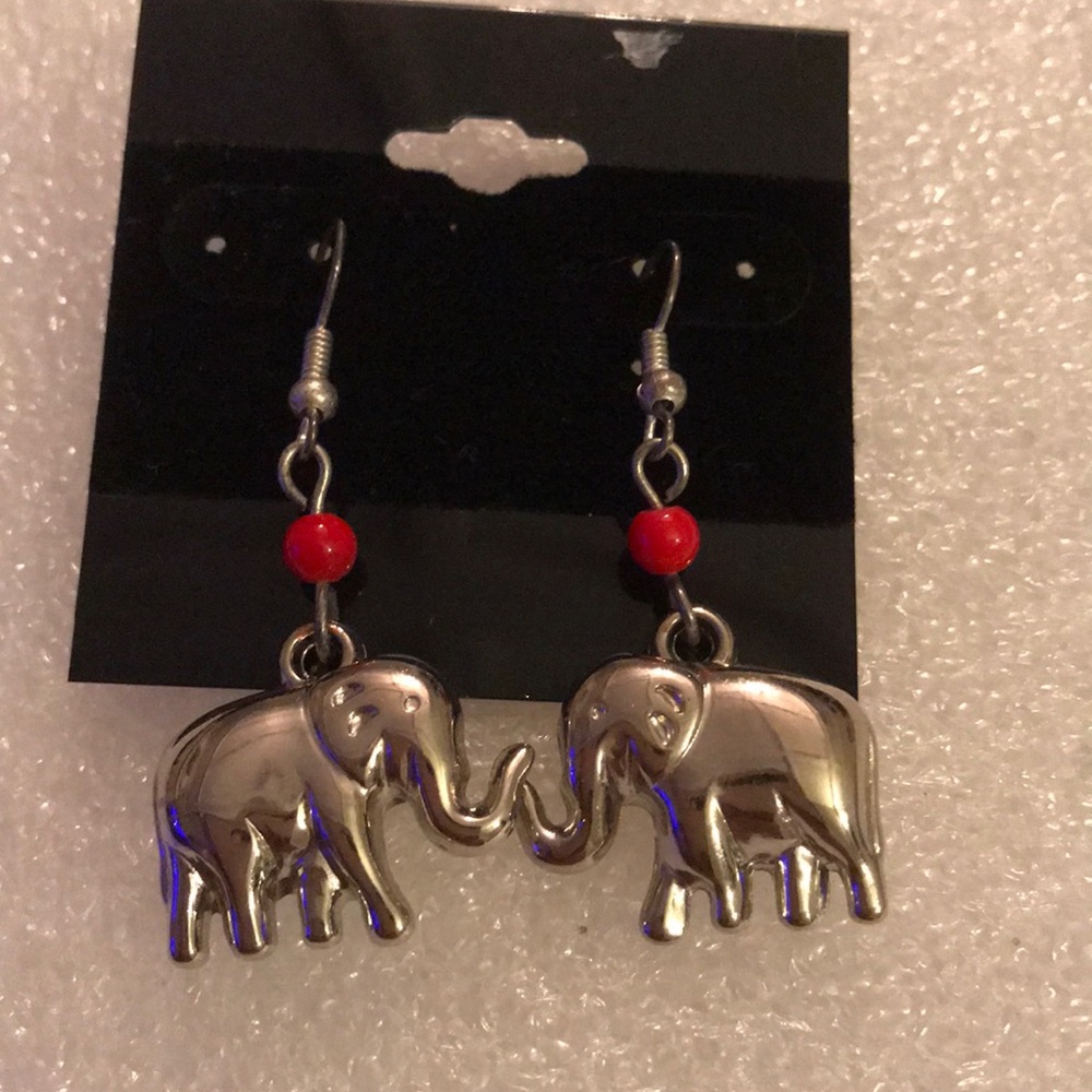 Lucky elephant earring